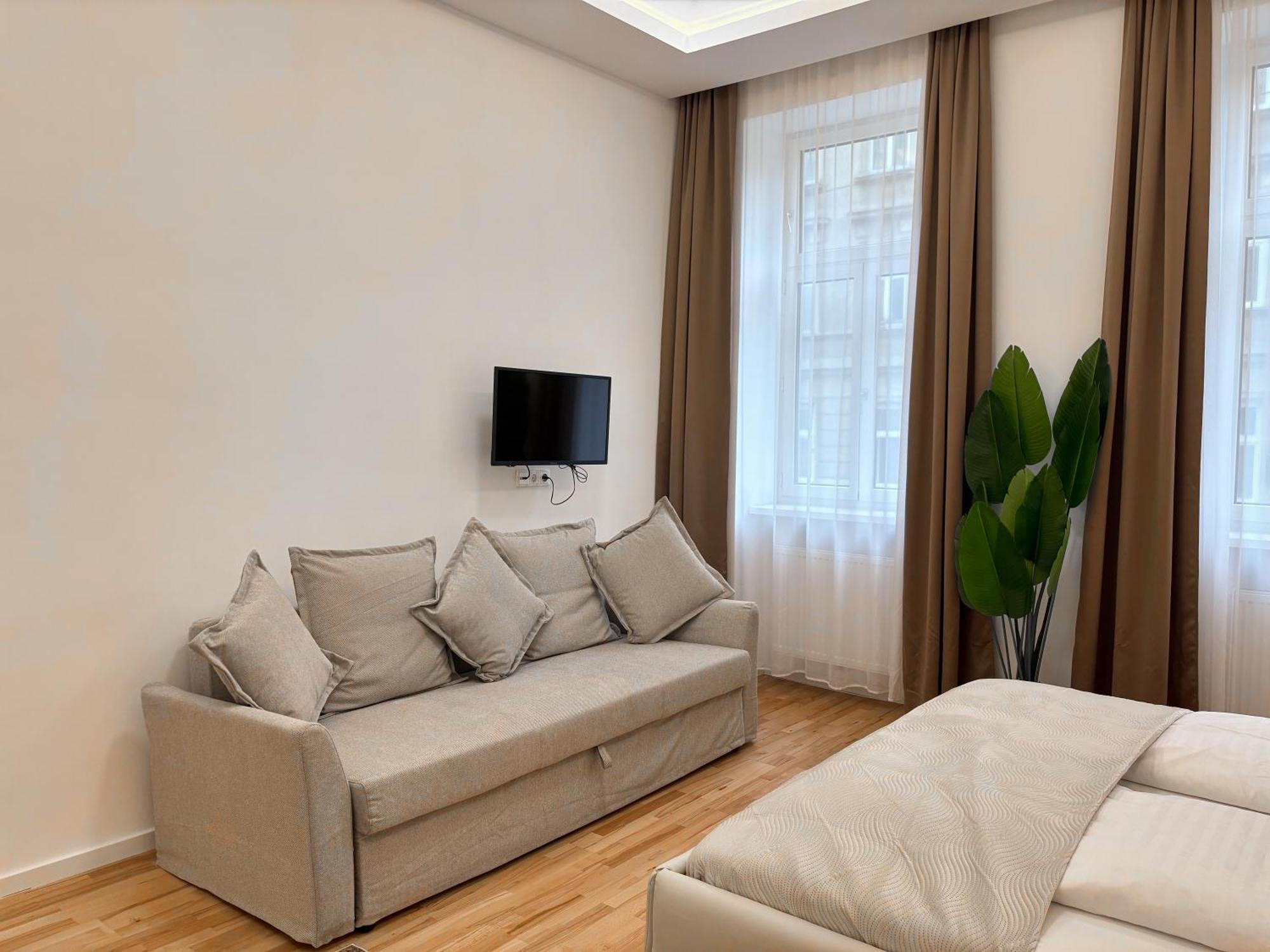 Apartament Close To Schoenbrunn I Bright Flat, Fast Wifi *